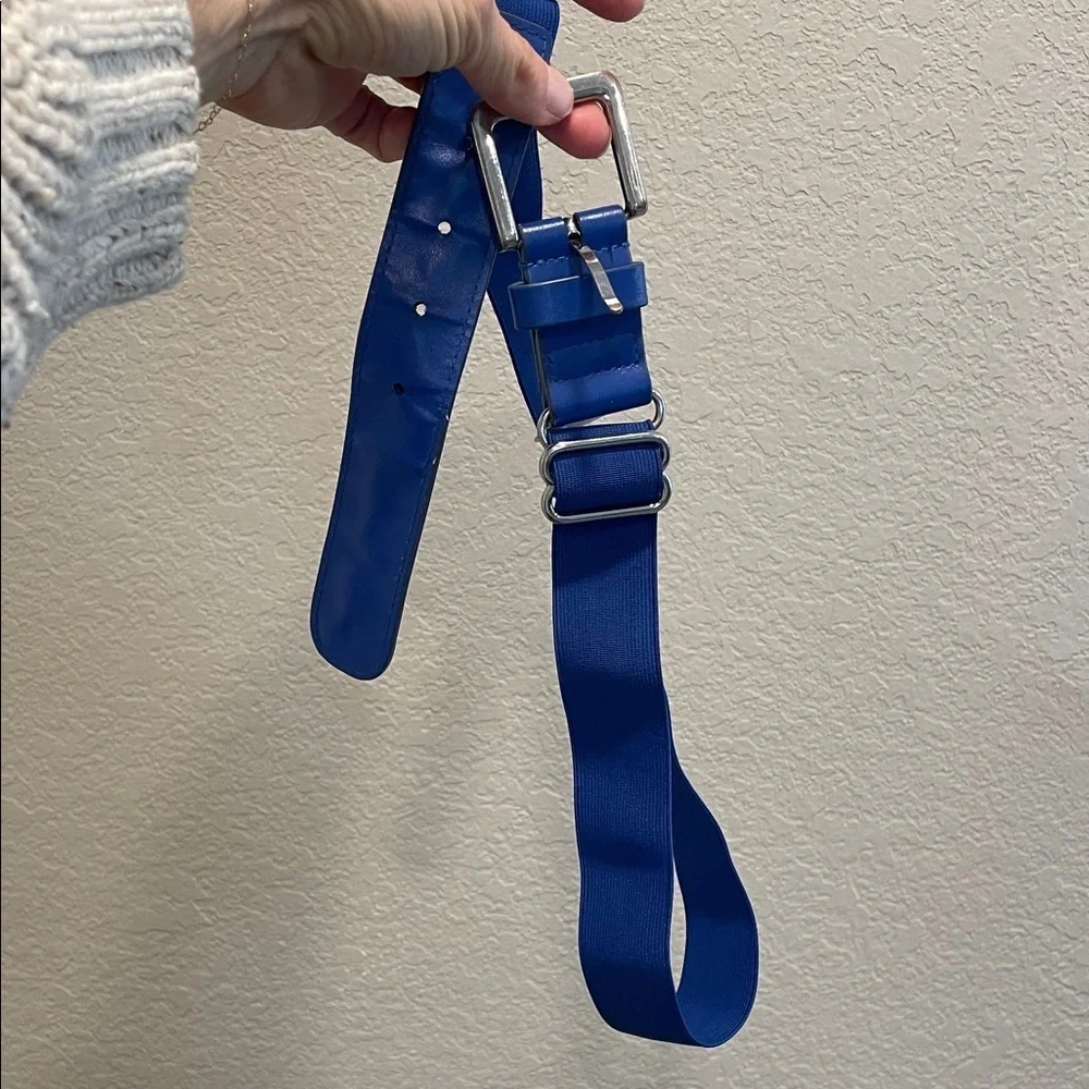 Under Armour Youth Size Royal Blue Baseball Belt